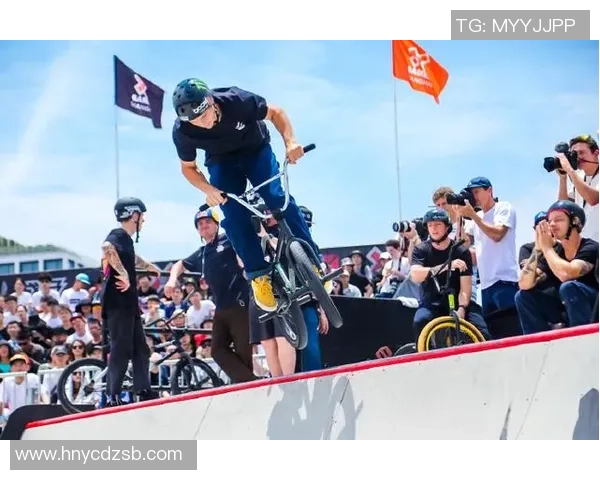 极限运动的魅力与挑战:深入解析上海极限运动队的技术与训练秘诀